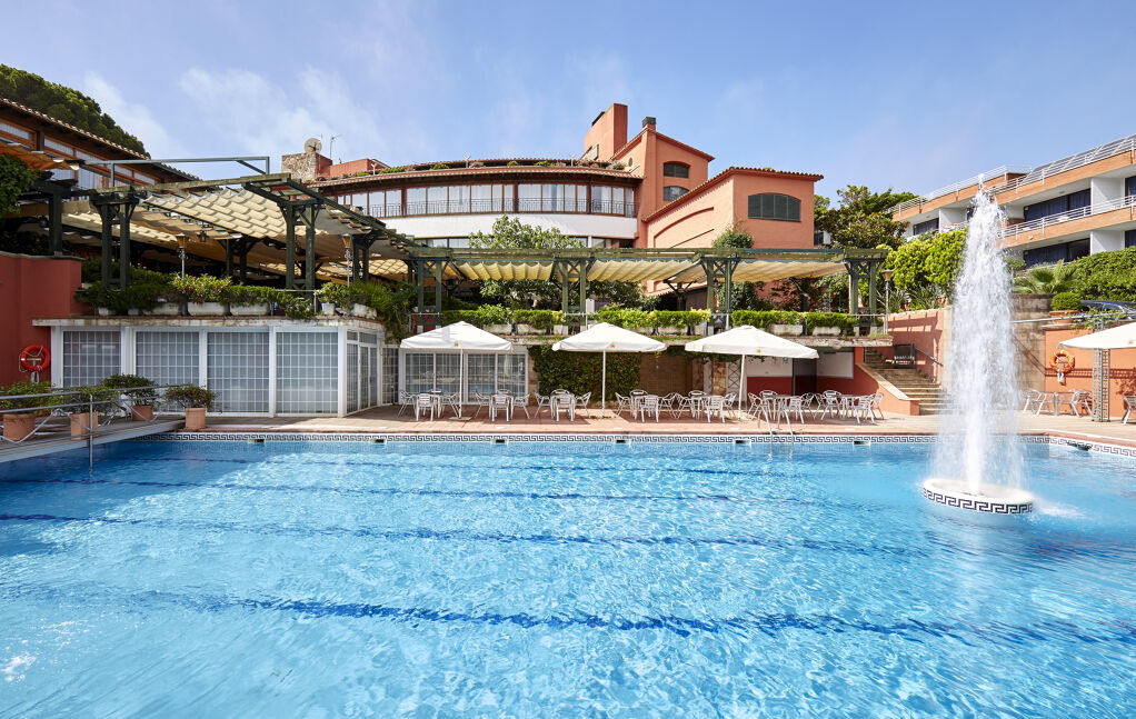 HUB PRIVATE APARTMENT<br>with CoWorking & Pool (for 1 or 2 people)